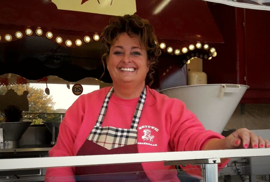 Nita achter de toonbank