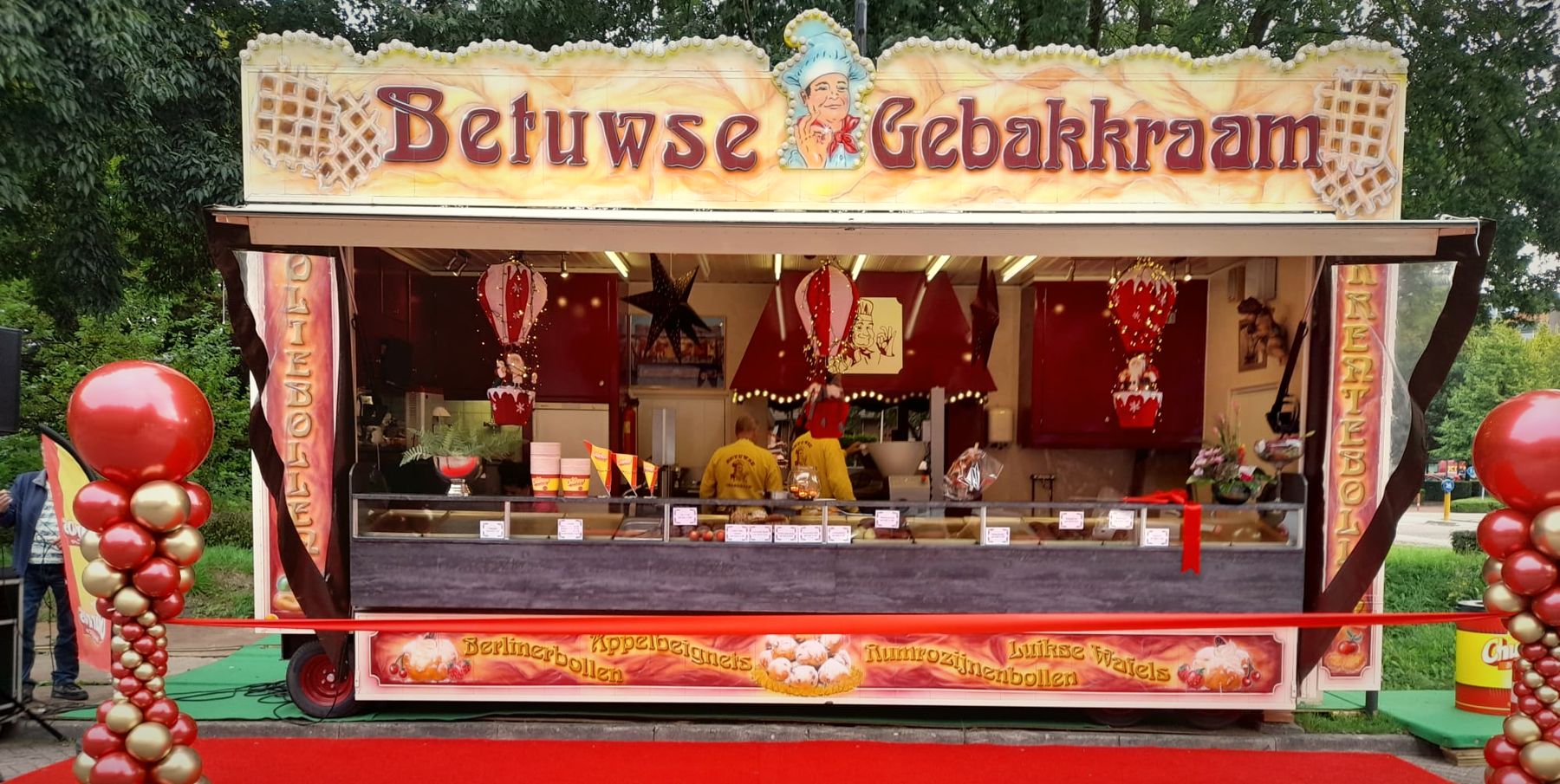 Oliebollen Culemborg: de kraam van Nita bij wijkcentrum De Salaamander