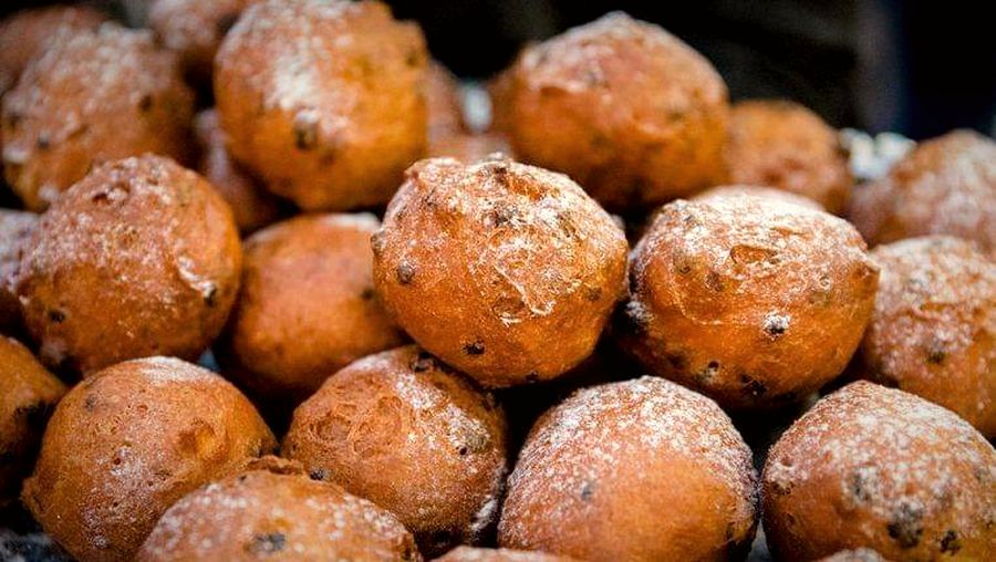 Verse oliebollen voor Beesd en omgeving, gebakken in Culemborg